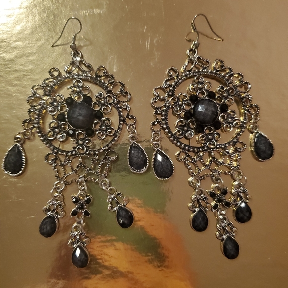 Beautiful Statement Earrings - Picture 7 of 7